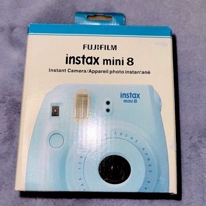 Fujifilm Instax mini 8/ Polaroid camera